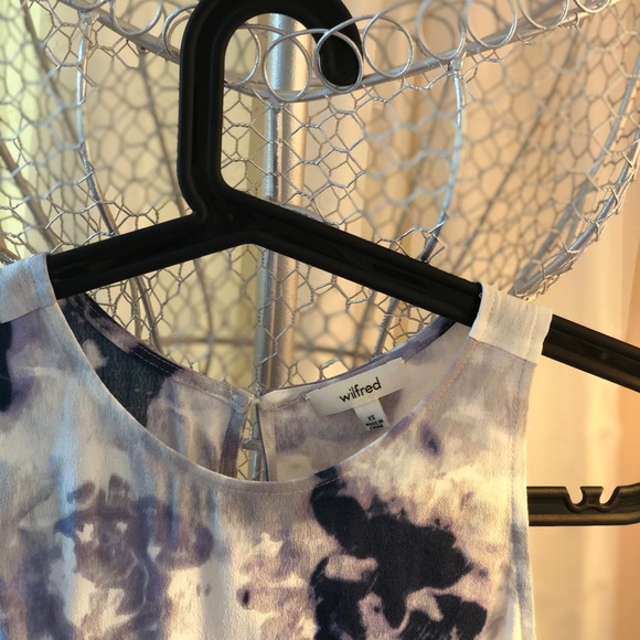 WILFRED Silk like Crop Top - Picture 2 of 3